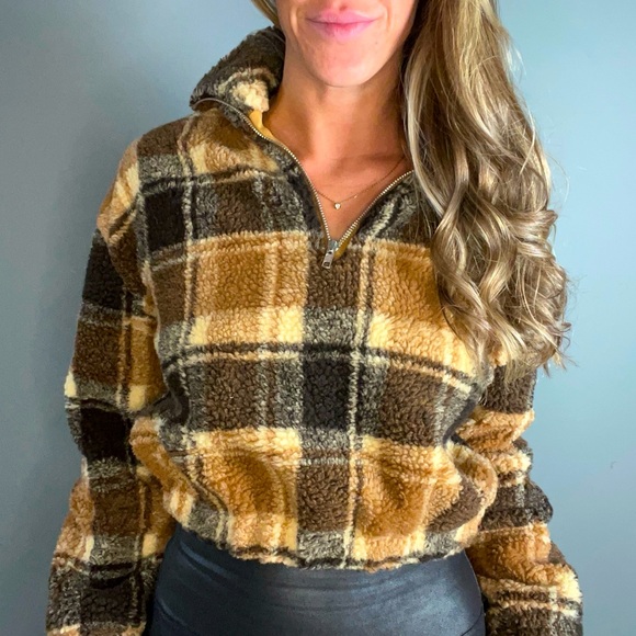Zaful Tops - New with tags! ZAFUL Cropped Plaid Teddy Sherpa Pullover Sweatshirt